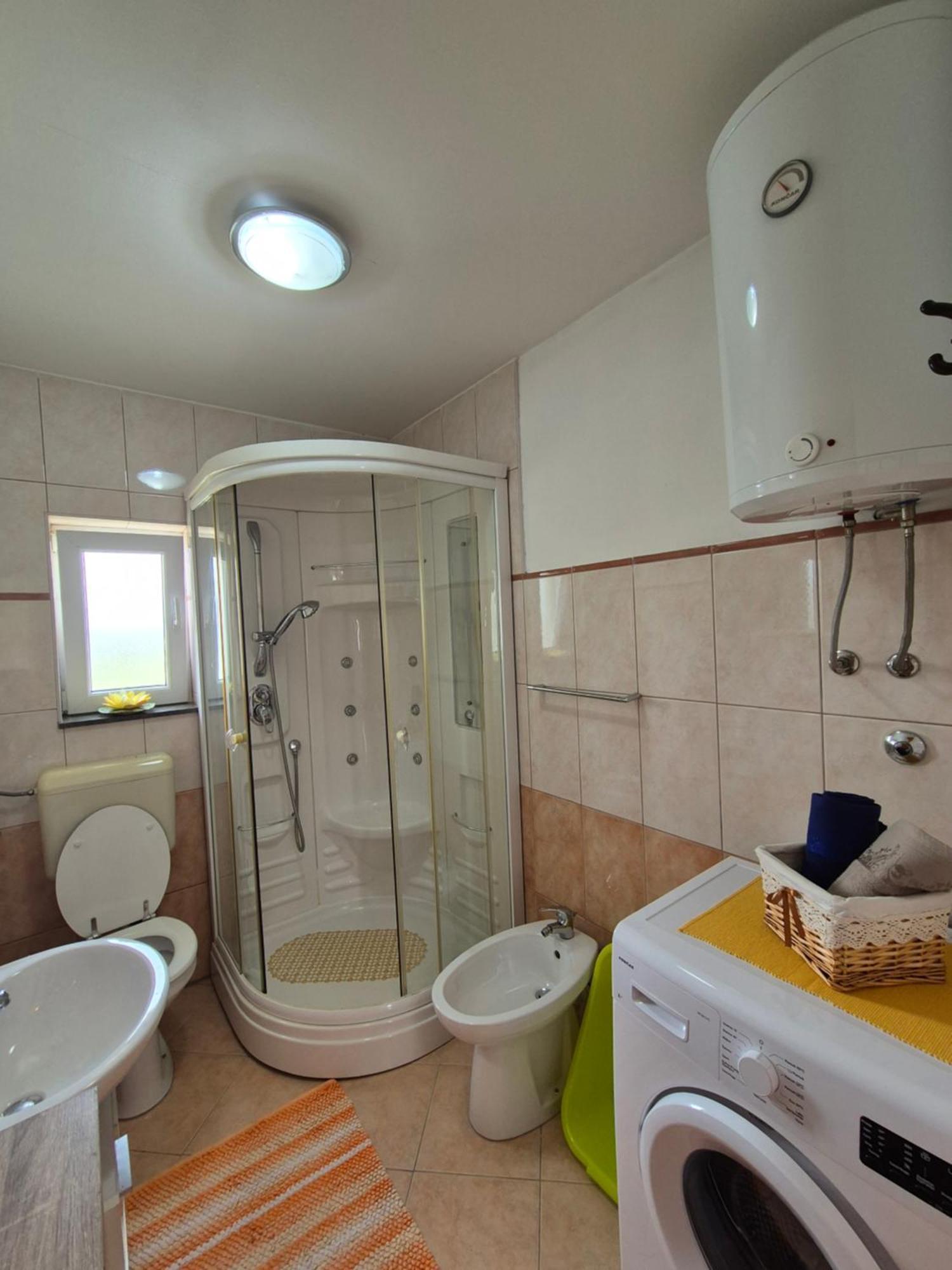 Apartman Lucija Lägenhet Pridraga Exteriör bild