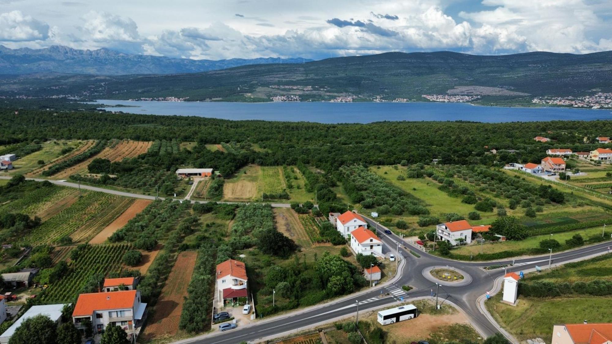 Apartman Lucija Lägenhet Pridraga Exteriör bild